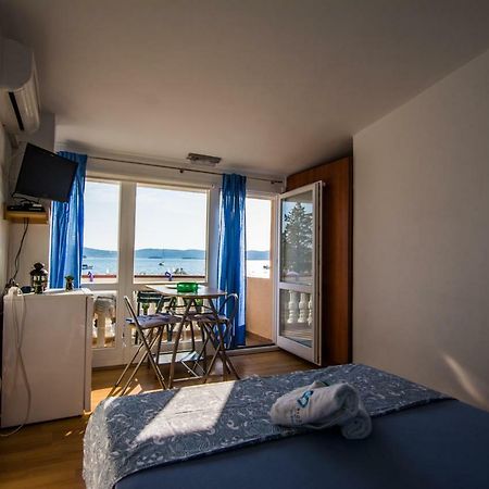 Sobe Rolo Uz More Hotel Biograd Na Moru Buitenkant foto